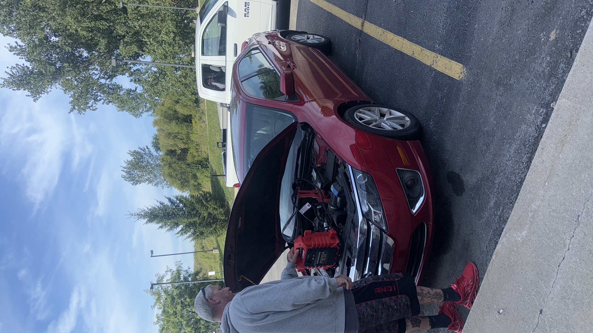 Professional tow truck responding to a roadside emergency in Caro, MI